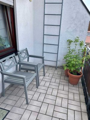 2-Zimmer-Maisonette-Wohnung mit Balkon und Einbauküche in Gäufelden