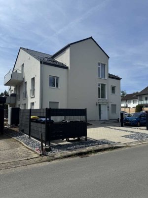 Lebendiges Wohnen: 3-Zimmer-Wohnung mit Balkon in Bielefeld-Jöllenbeck