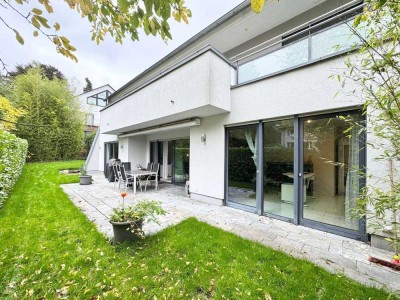 FAMILIENTRAUM ✨ Modernes Einfamilienhaus mit Einliegerwohnung, Sauna & Kamin in Hofheim!