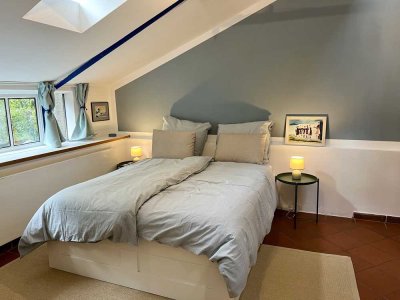 Chic & zentral: Möblierte 2-Zimmer Wohnung, 15 Min ins Zentrum, mit großer Terrasse, in der Natur