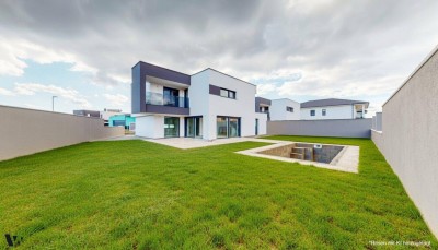 MODERNES DESIGNERHAUS MIT GARTEN &amp; POOL | ERSTBEZUG | VIDEO-PRÄSENTATION