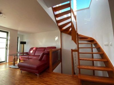 Bestlage: 4-Raum-Maisonette mit Dachterrasse (von privat)
