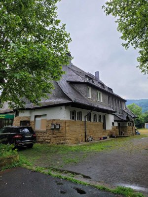 großzügige villa (Parkhotel) mit Panoramablick, kegelbahn und riesig garten