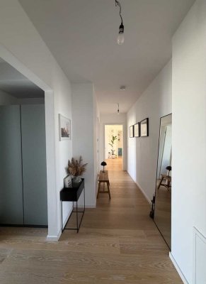 Stilvolle, moderne 4-Zimmerwohnung mit Loggia und hochwertiger Ausstattung