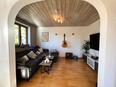 Gemütliche und helle 2-Zimmer-Wohnung mit Balkon in Traunstein