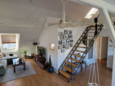 3 bis 4 Zimmer Dachgeschosswohnung mit Balkon und optionaler Garage in Mönchengladbach Zentrum