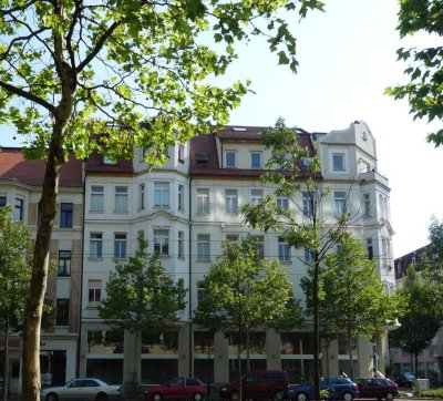 Schicke 2-Raumwohnung! Citynah! Balkon! Kleine EBK! Friedenspark in der Nähe!