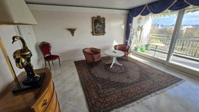 8.OG, (teil)-möbliert, EBK, gr. Süd-Balkon, genialer Ausblick, stufenloser Zugang, ideal für Singles