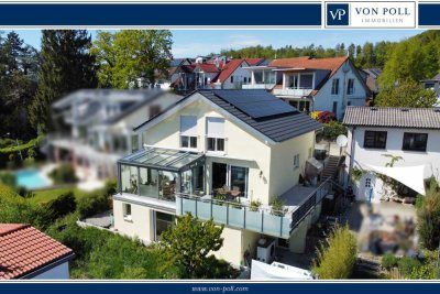 Energieeffizientes, modernes Einfamilienhaus mit See- und Bergblick