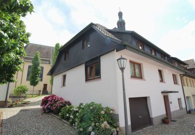 Gepflegtes Wohnhaus in zentraler Lage im Herzen von Seelbach
