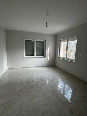 Stilvolle Neubauwohnung in einem Zweifamilienhaus