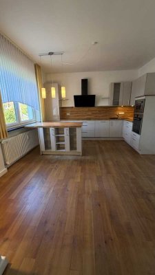 Helle 4-Zimmer Wohnung in Aschaffenburg Stadtmitte