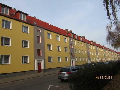 schicke senioren-/behindertengerechte Wohnung in zentraler Lage
