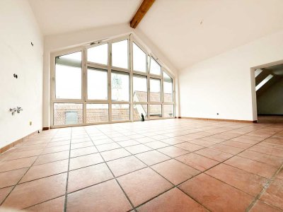 Dachgeschoss-Wohnung mit Blick auf Stadtturm, 125qm SR Innenstadt; DG Lift Klima FBH Kamin Parkplatz