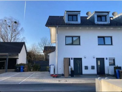 Charmantes Reihenhaus mit 4 Zimmern in München-Feldmoching