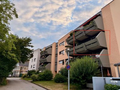Schöne, helle 3-Zimmer-Wohnung mit hochwertiger EBK, 2 Balkonen, Einbaukleiderschrank, TG in AÖ-Süd