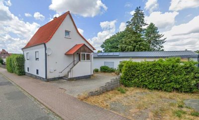 Schönenberg - Kübeberg | Charmantes Einfamilienhaus mit großem Grundstück und Baureserve in Schönenb