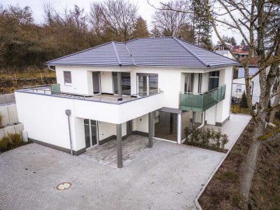 Feldrandlage! Moderne Neubau-Villa in Würzburg – Erstbezug nahe Uniklinik
