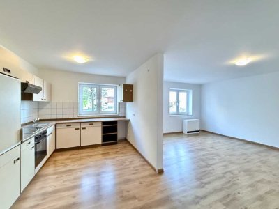 NEU: Freie, große 4,5-Zimmer-Wohnung mit Terrasse u. Stellplatz im Erdgeschoss in Krauchenwies