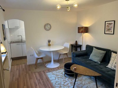 Möblierte Einliegerwohnung für Pendler/1 Person – mit separatem Eingang & Gartennutzung