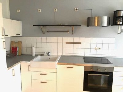 CHARMANT MÖBLIERTE WOHNUNG! Ruhig und Innenstadtnah gelegen
