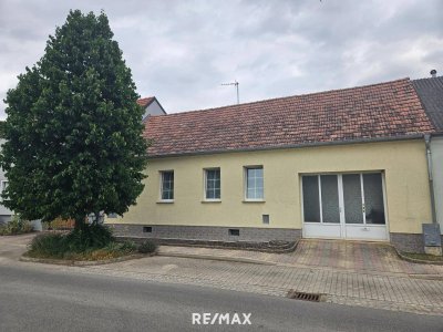 Gepflegtes Haus mit Stadel