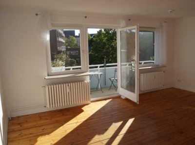 Schöne 2-Zimmer-Wohnung in Kiel-Brunswik mit Balkon