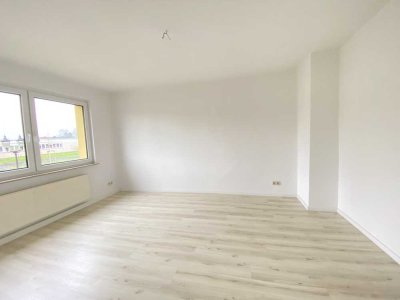 Bald Verfügbar !! Wunderschöne renovierte  2-Zimmer-Wohnung zu vermieten