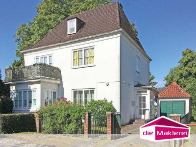 Stadtvilla auf großem Grundstück -  nutzbar als Ein- oder Zweifamilienhaus