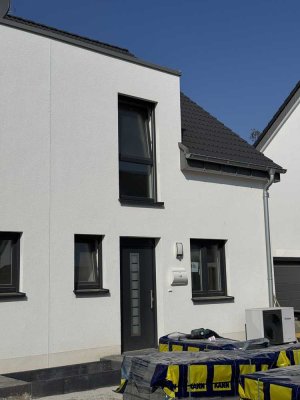 Wunderschöne 5-Raum-Häuser in Mönchengladbach Hockstein