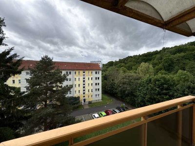 ruhige Dreiraumwohnung in sonniger Lage