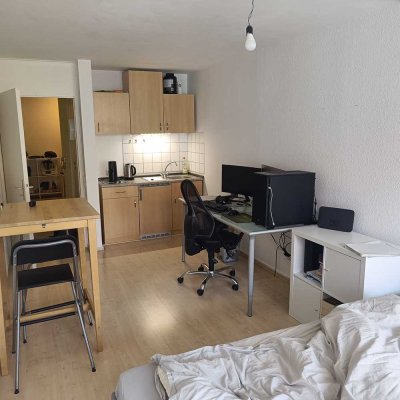 Ansprechende 1-Zimmer-Wohnung mit Balkon und Einbauküche in Gerbrunn
