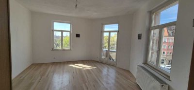 Provisionsfrei: Helle Altbauwohnung in Nürnberg St. Johannis