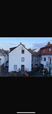 Attraktives 5-Zimmer-Einfamilienhaus mit EBK in Niederwerth