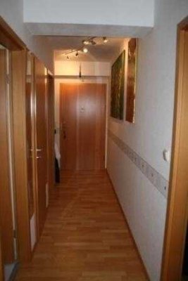 2-Zimmer Dachgeschosswohnung in City-Nähe
