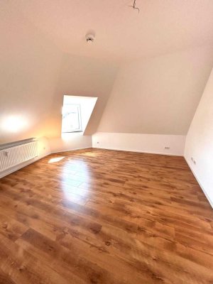 Attraktive und gepflegte 2-Raum-Dachgeschosswohnung in Velbert