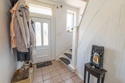 Attraktives Doppelhaus mit großem Grundstück und vielfältigen Gestaltungsmöglichkeiten