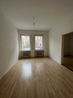3-Zimmer-Wohnung zentrumsnah mit EBK! - WG möglich