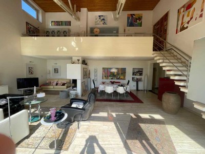 Großzügiges Architektenhaus mit Einliegerwohnung