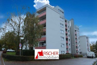 Gut geschnittene 2,5-Zimmer-Wohnung mit Aufzug, Balkon und Stellplatz in zentraler Lage...