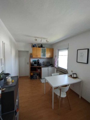 Schöne Etagenwohnung zu vermieten(Whg. 3)