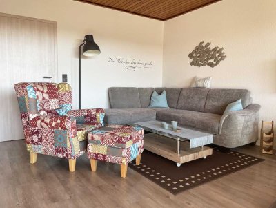 Helle Wohlfühloase in Hooksiel - 56m² Ferienwohnung mit moderner Ausstattung und großer Südloggia!