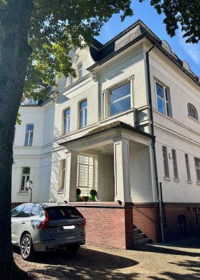 Leben im modernisierten Denkmal-Maisonette mitten im schönen Ohligs!
