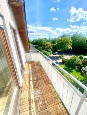 Kapitalanlage oder Eigennutzung! 3 Zimmer Maisonette-Wohnung mit Balkon in ruhiger Lage