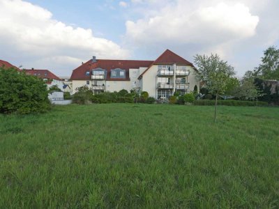 Großzügige, gut geschnittene 2-Zimmer-Wohnung mit Terrasse in grüner Idylle