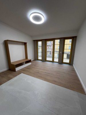 Erstbezug nach Kernsanierung! Top moderne 3 Zimmer-Wohnung mit EBK, FB-Heizung, Duschbad