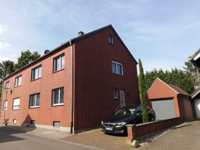Doppelhaushälfte in zentraler und ruhiger Lage