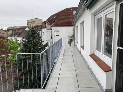 Attraktive 4,5-Zimmer-Maisonette-Wohnung mit Balkon und EBK in Gütersloh