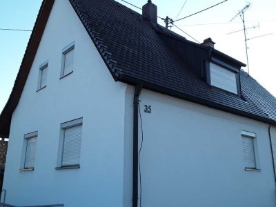 Kleine Doppelhaushälfte 2 Zimmer Küche Bad im Augsburger Stadtteil Bärenkeller zu vermieten