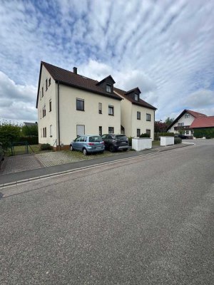 Lage trifft Komfort – 3-Zimmer-Wohnung in Top-Zustand und Balkon